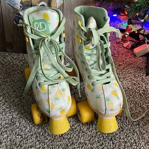 Roller Derby Youth 12-2  Used